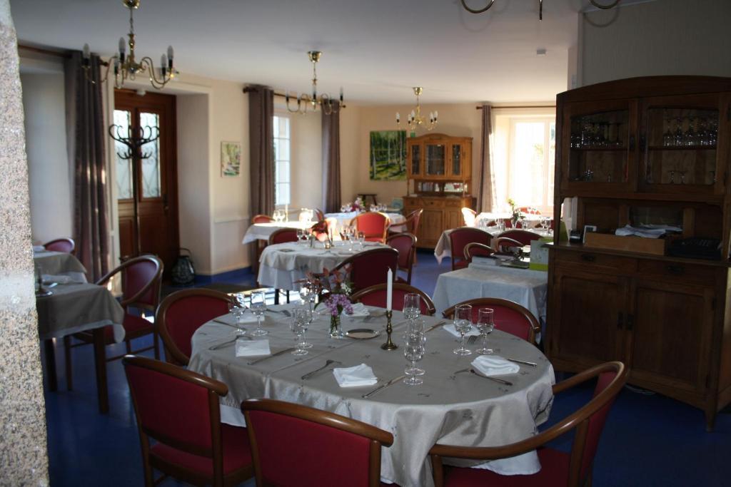 Auberge De Saint Julien Aux Bois Экстерьер фото